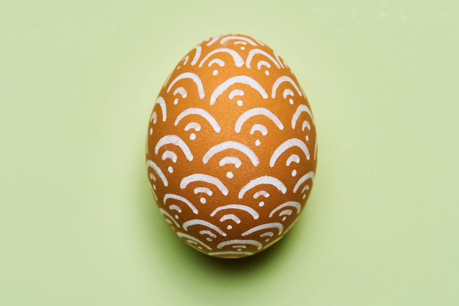 Пасхальные яйца с рисунком из салфеток