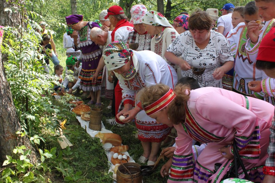 Марийский национальный праздник Пеледыш пайрем (праздник цветов)