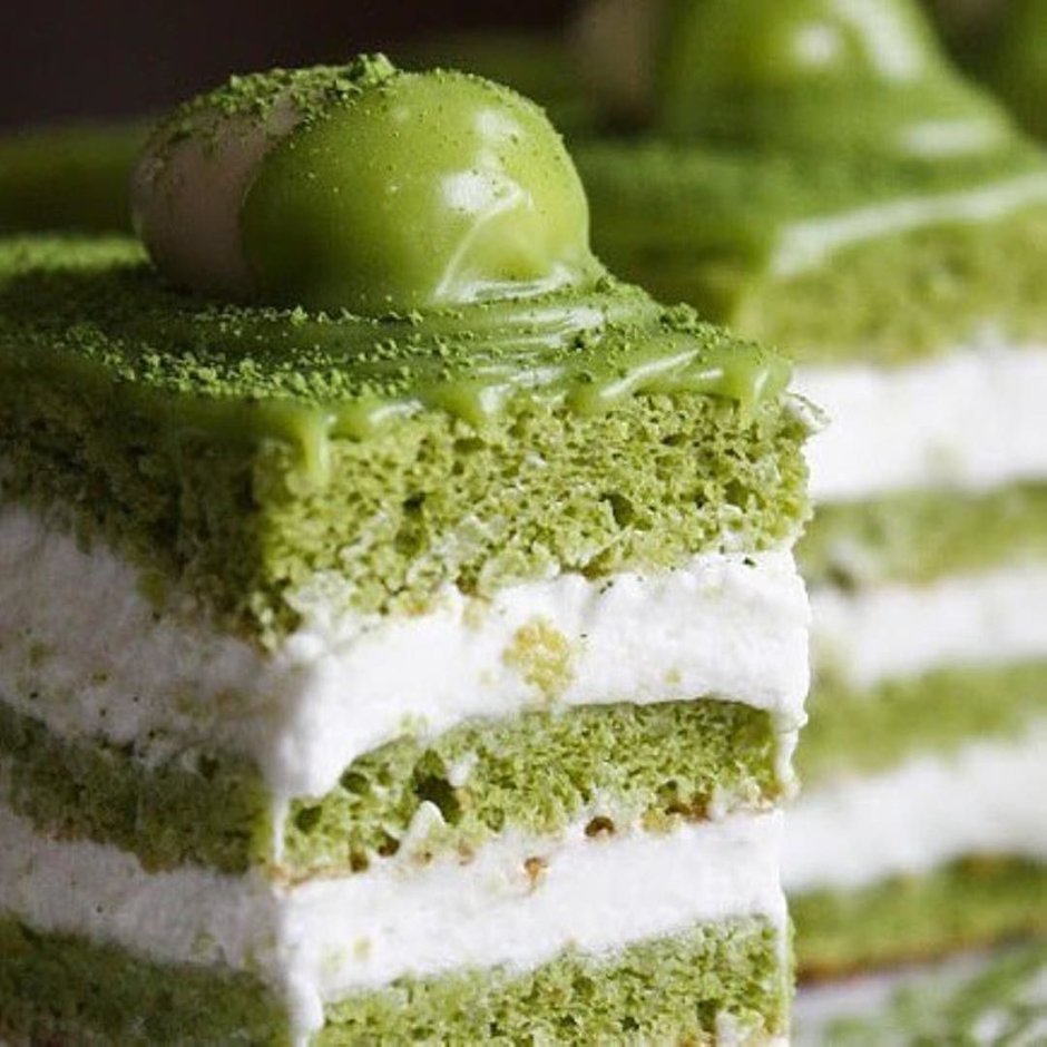Торт зеленый бархат