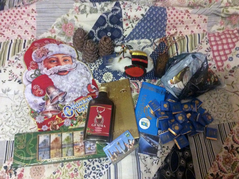 Новогодние подарки тайный Санта