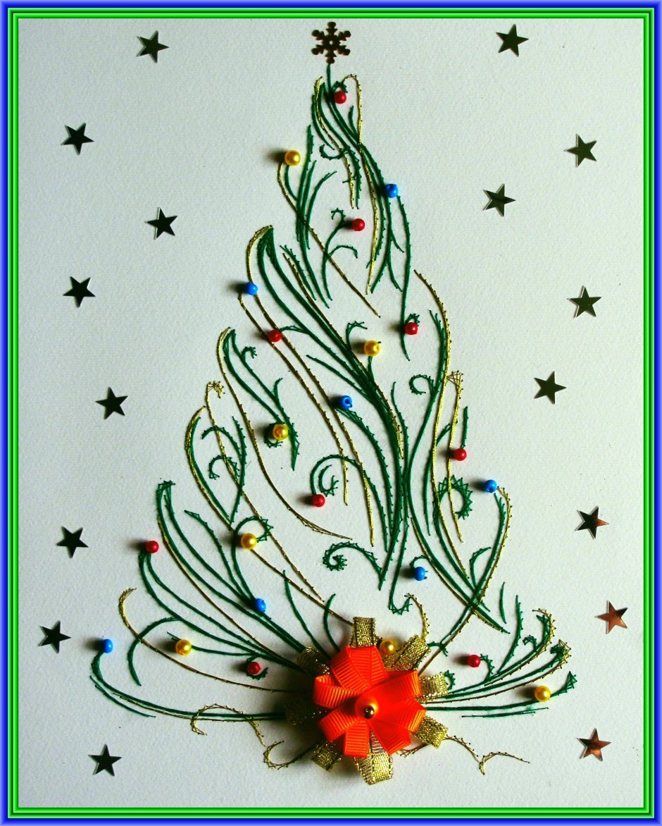 Новогодняя открытка с елкой из ниток