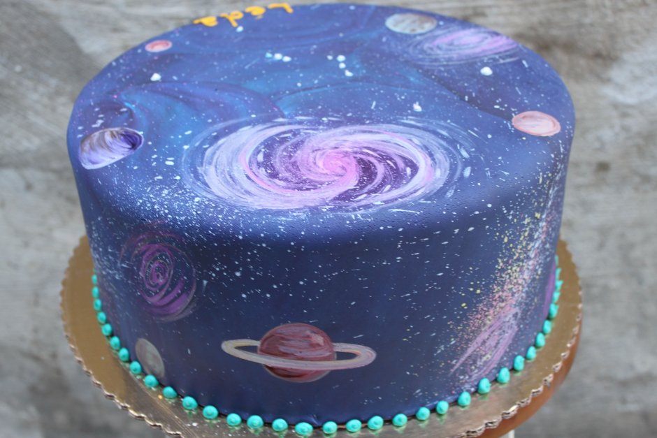 Голубой космический торт