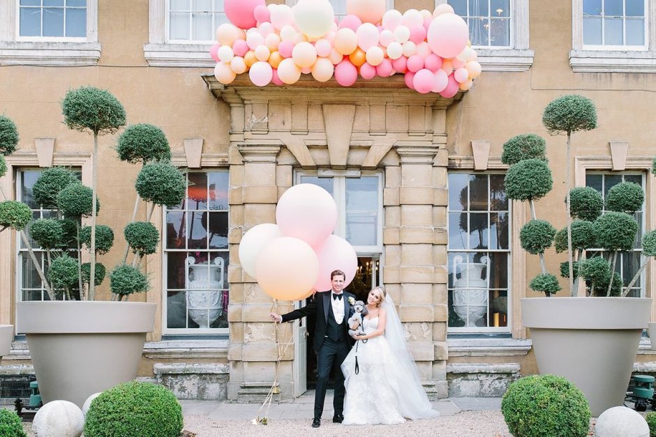 Облако свадебных шариков