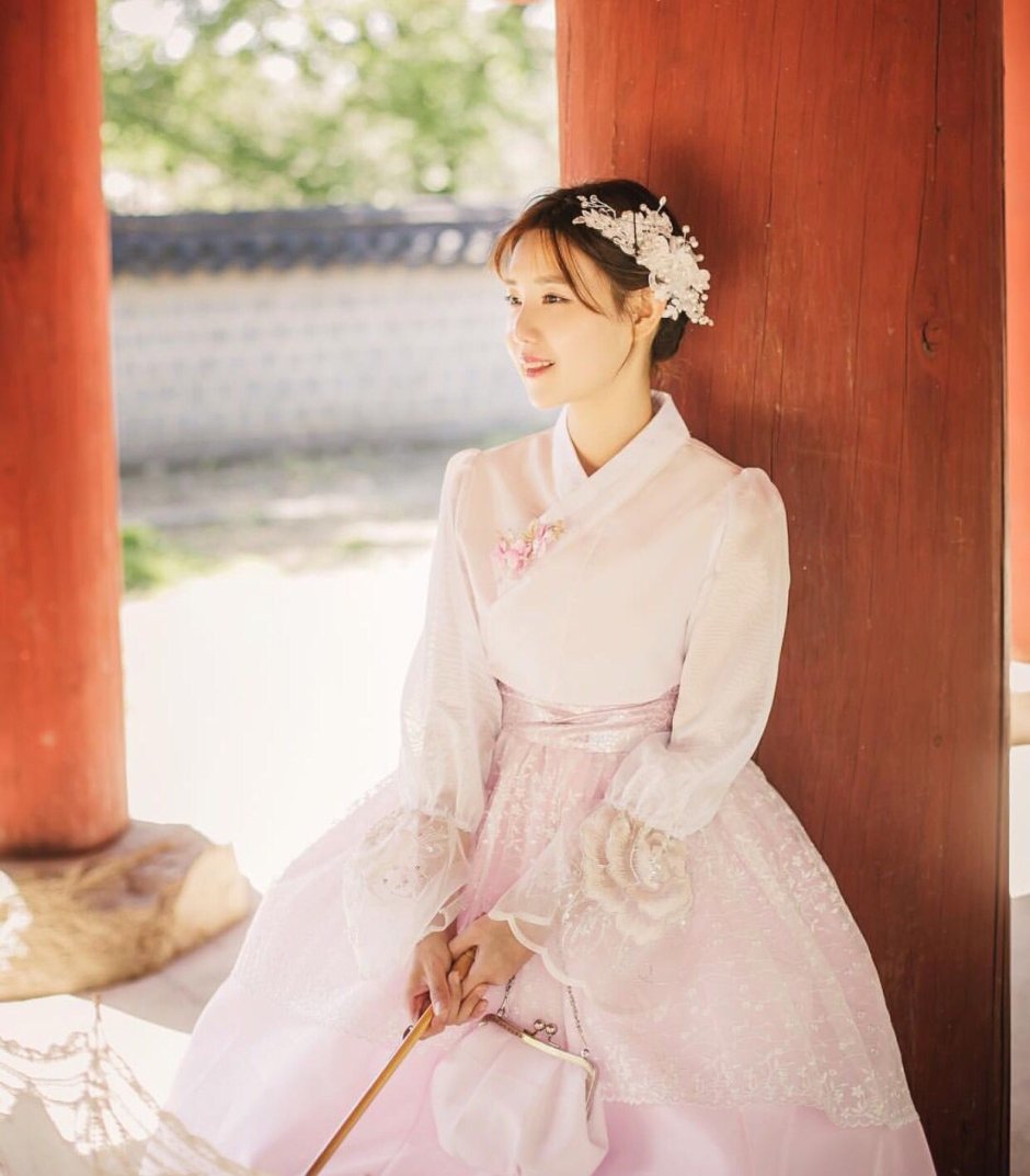 Южная Корея девушки в свадебных платьях
