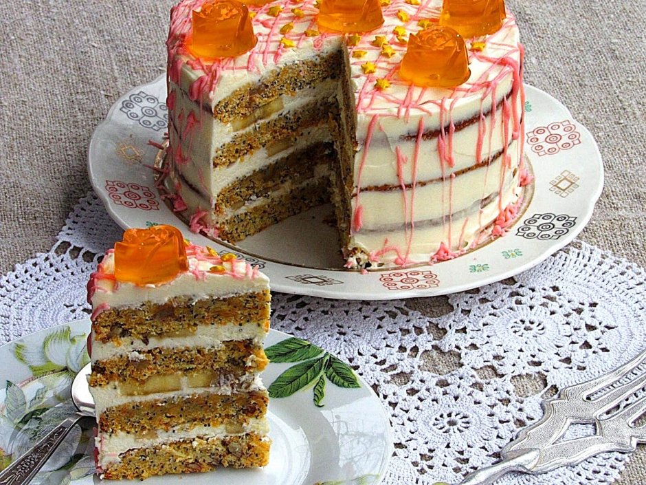 Торт морковный золотой Колос