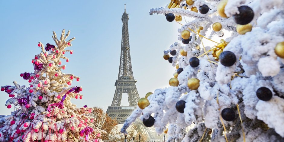 Париж в новый год башня