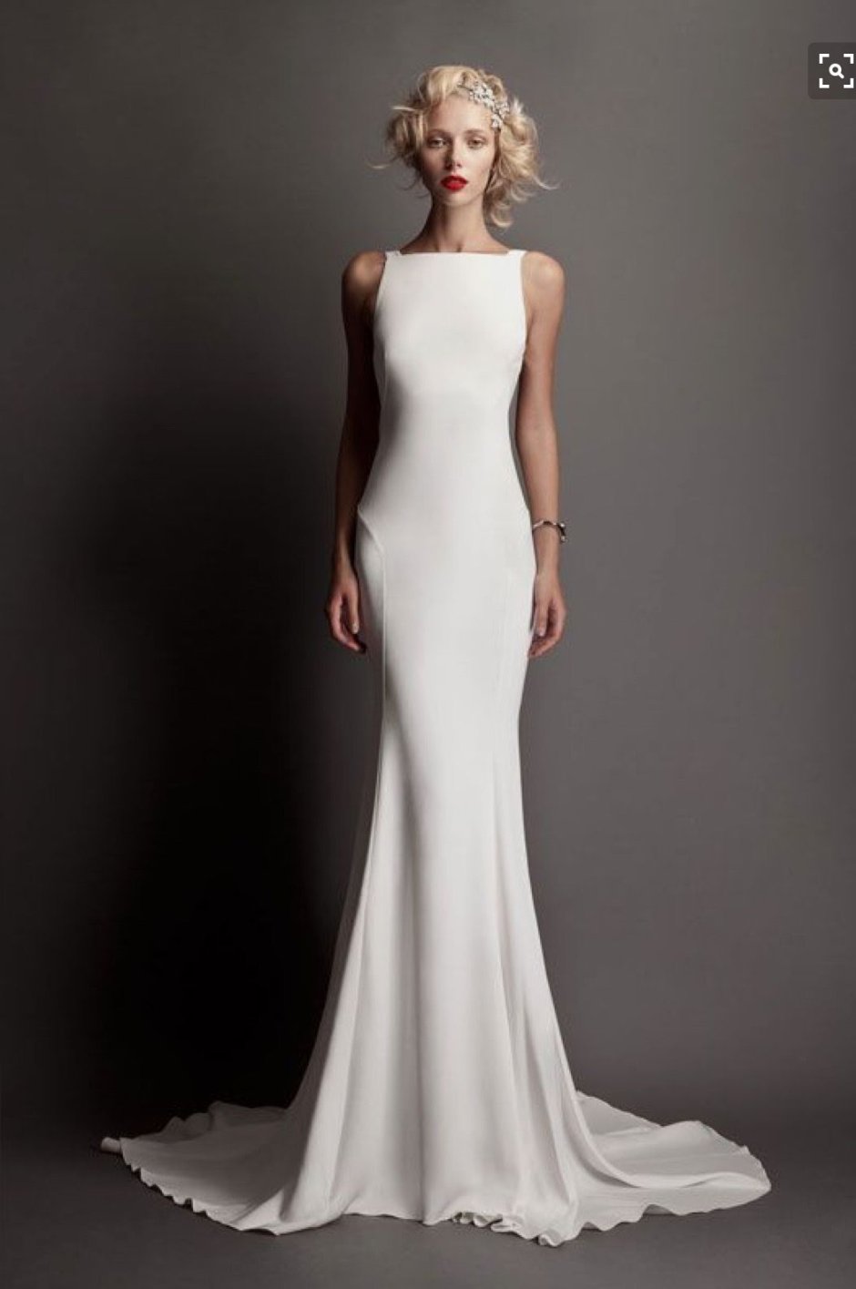 Белое платье футляр на свадьбу