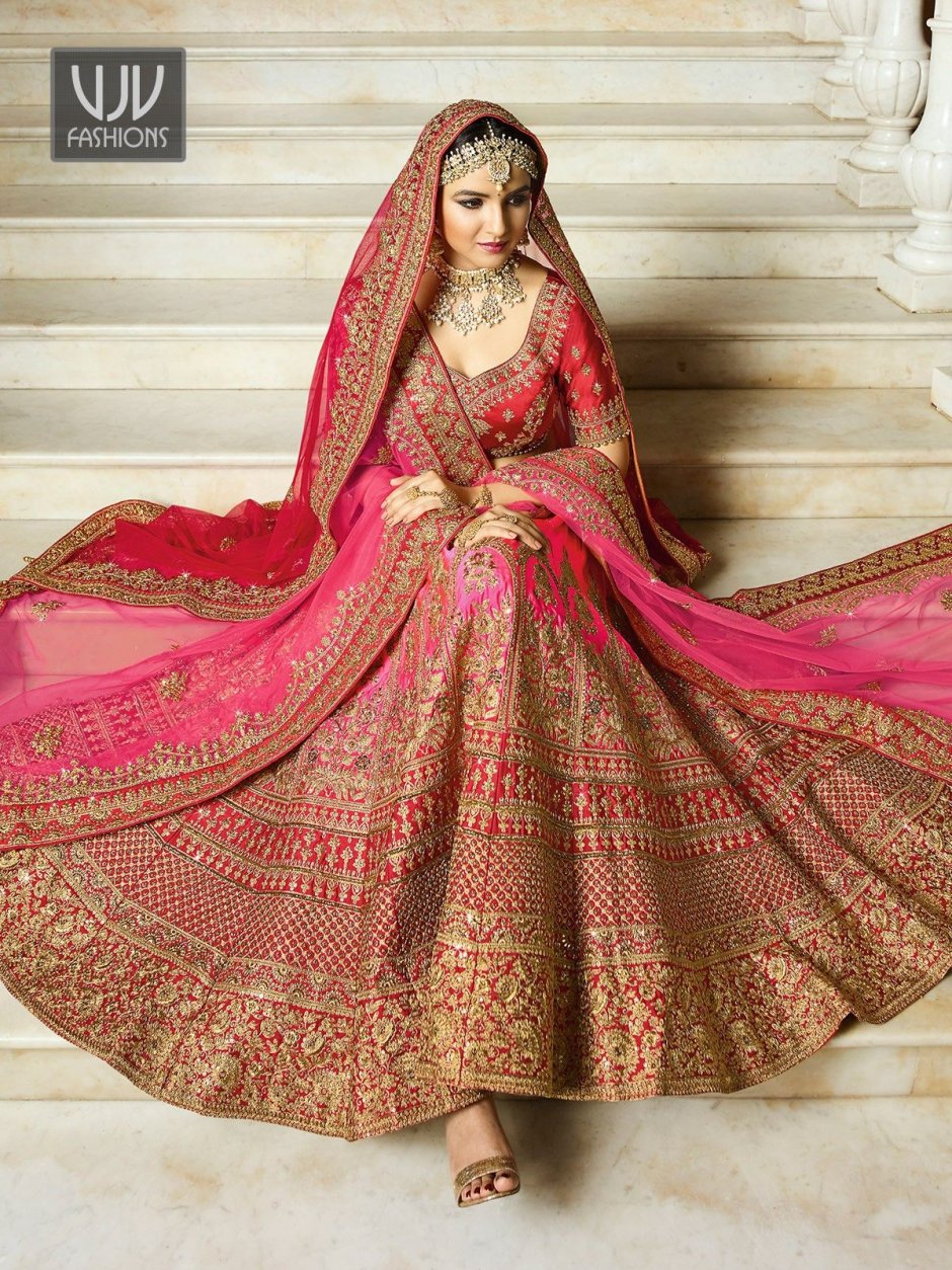 Свадебное платье в индийском стиле