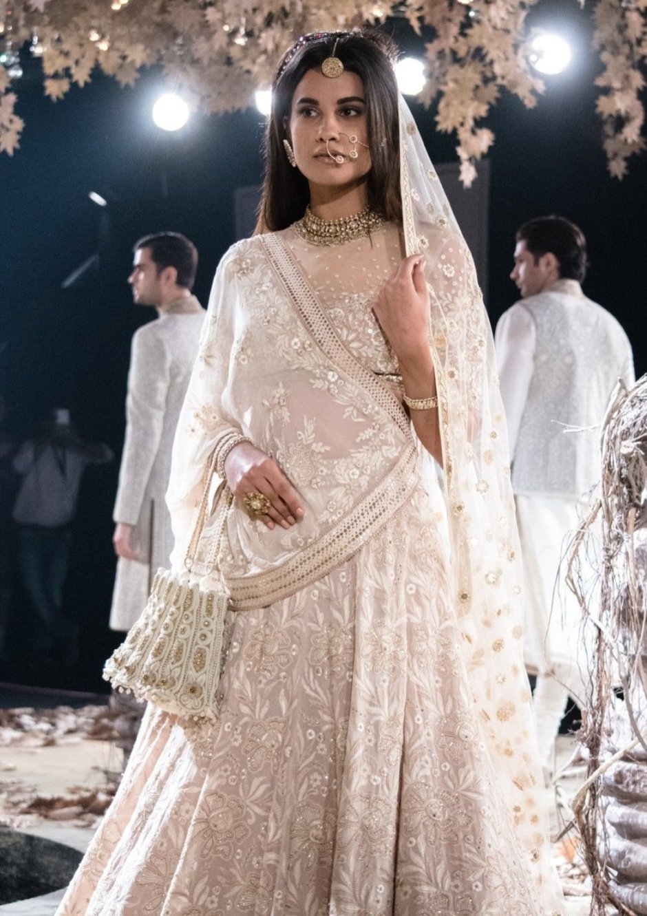 Sabyasachi Mukherjee Couture 2017