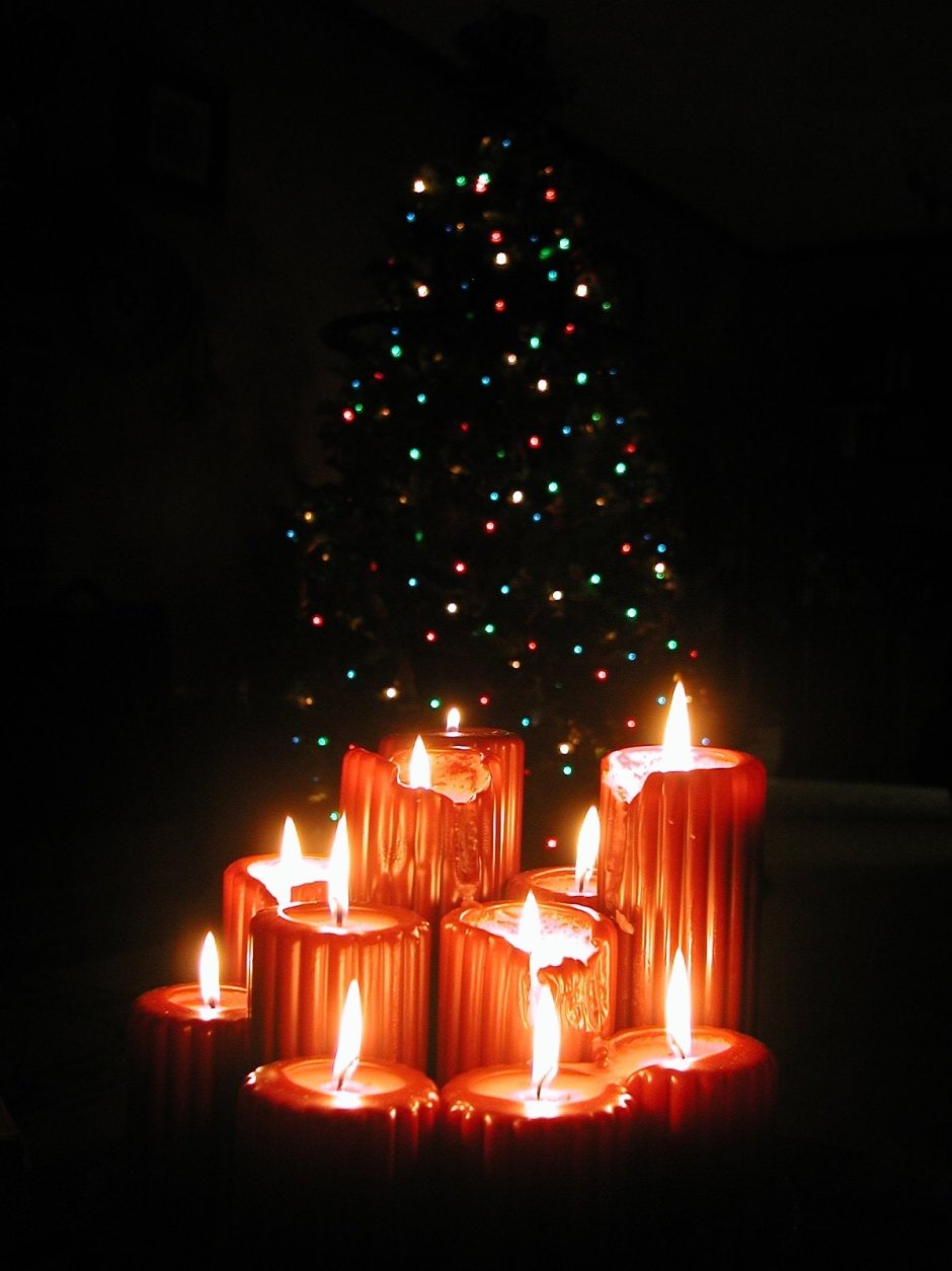 Символ Рождества венок со свечами