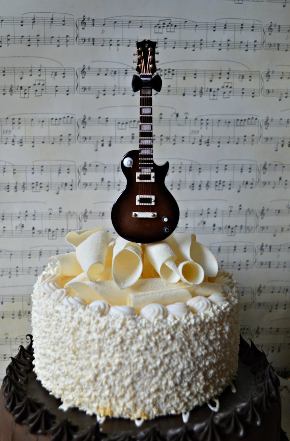 Надпись на торт музыканту