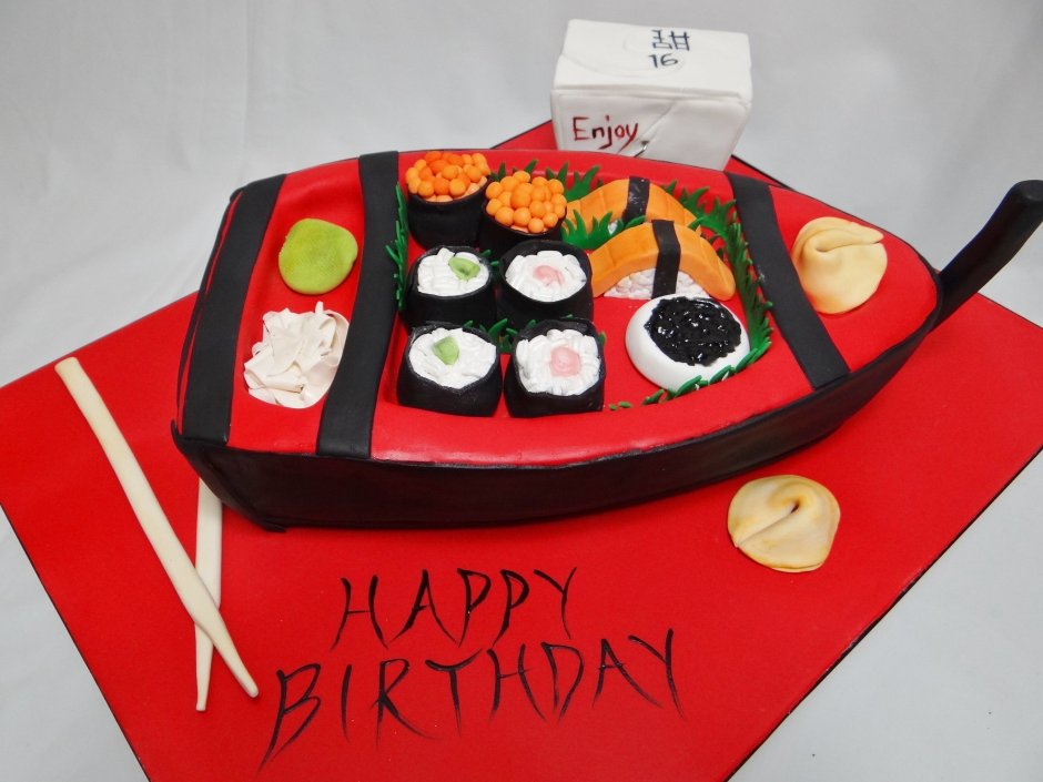 Торт в виде суши и роллов