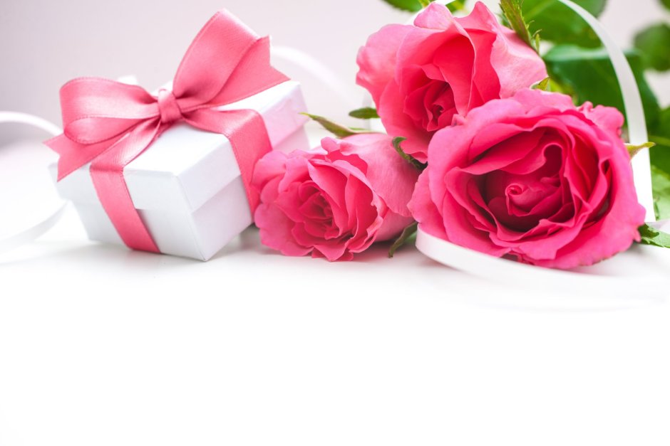Подарок красивый розовый