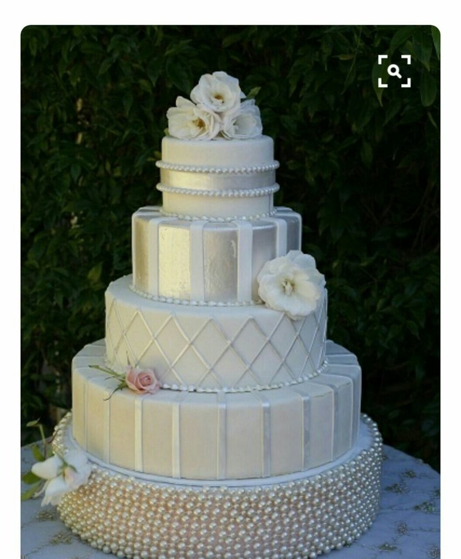 Свадебный торт с акриловым ярусом