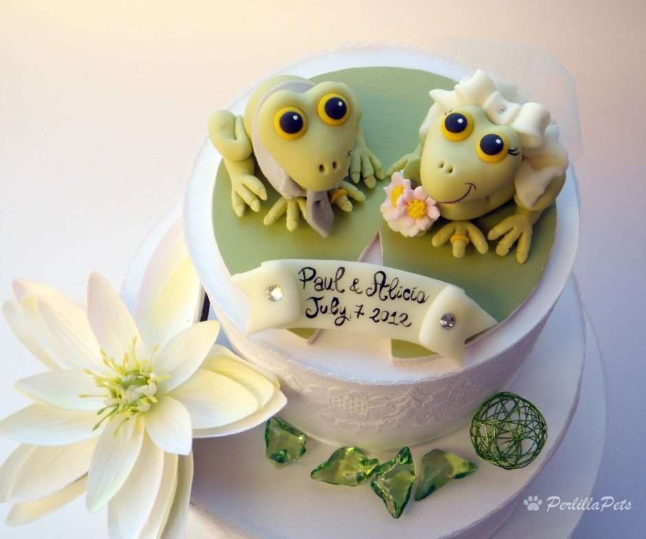 Свадебный торт с жабами