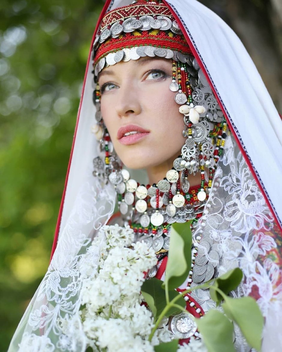 Чувашский свадебный наряд невесты