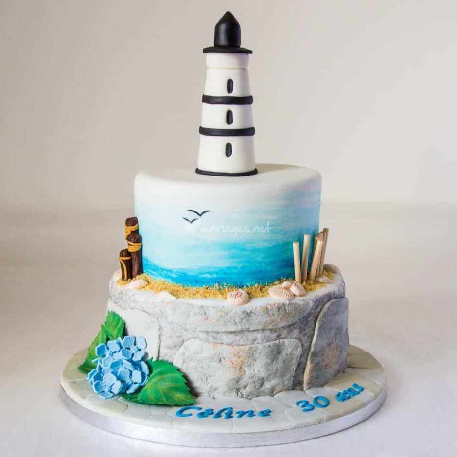Торт с маяком