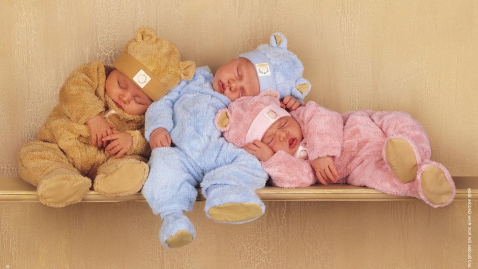 С рождением тройняшек открытка