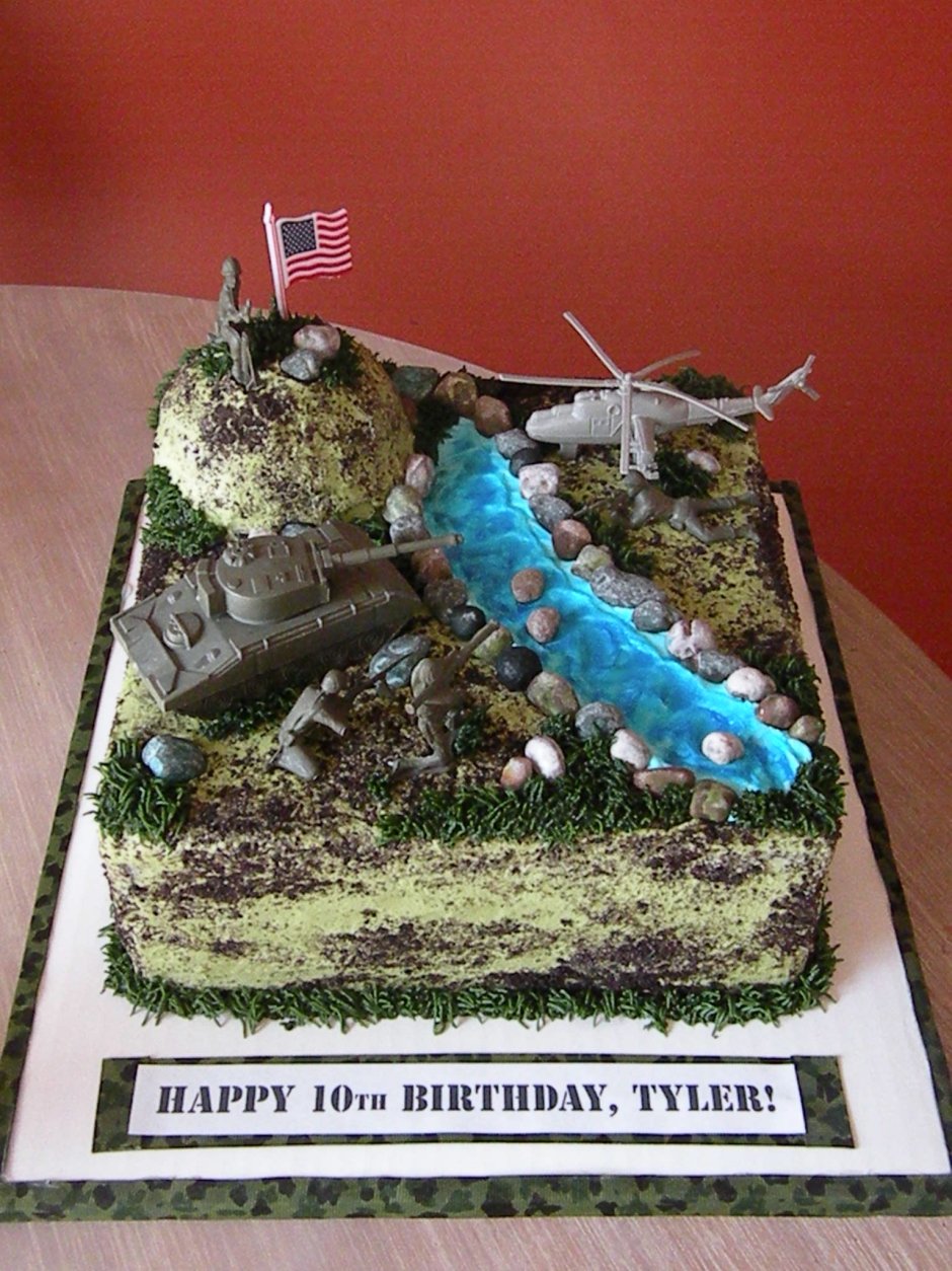 Торт с танком и солдатами