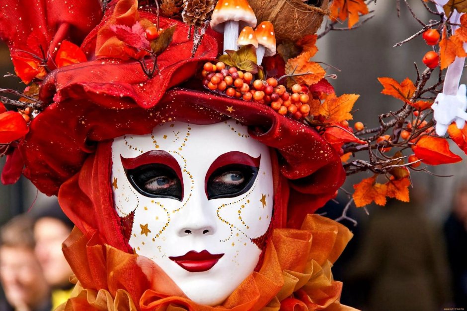 Венецианская маска осень
