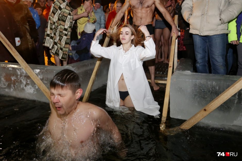 Крещенские купания в Мураново