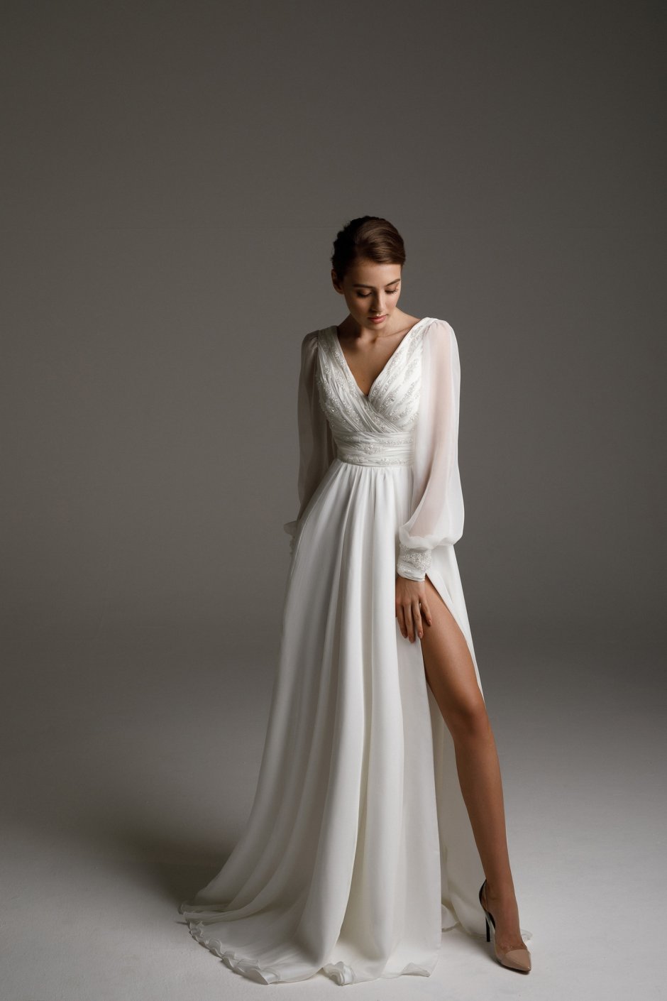 Свадебное платье без рукавов
