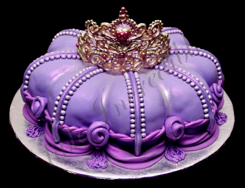 Огромный торт для девочки