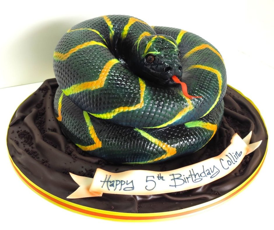Торт со змеями