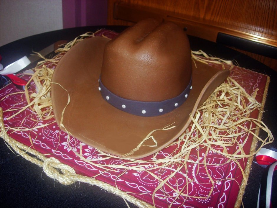 Костюм шляпа торт