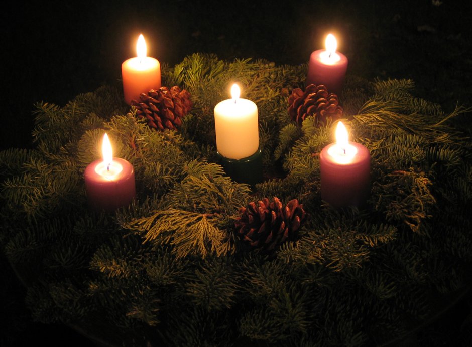 В огне рождественских свечей
