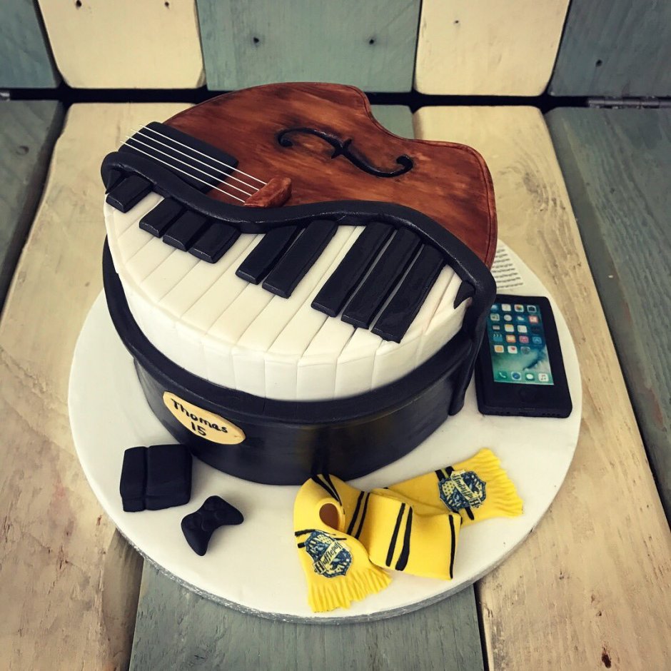 Украшение торта для музыканта