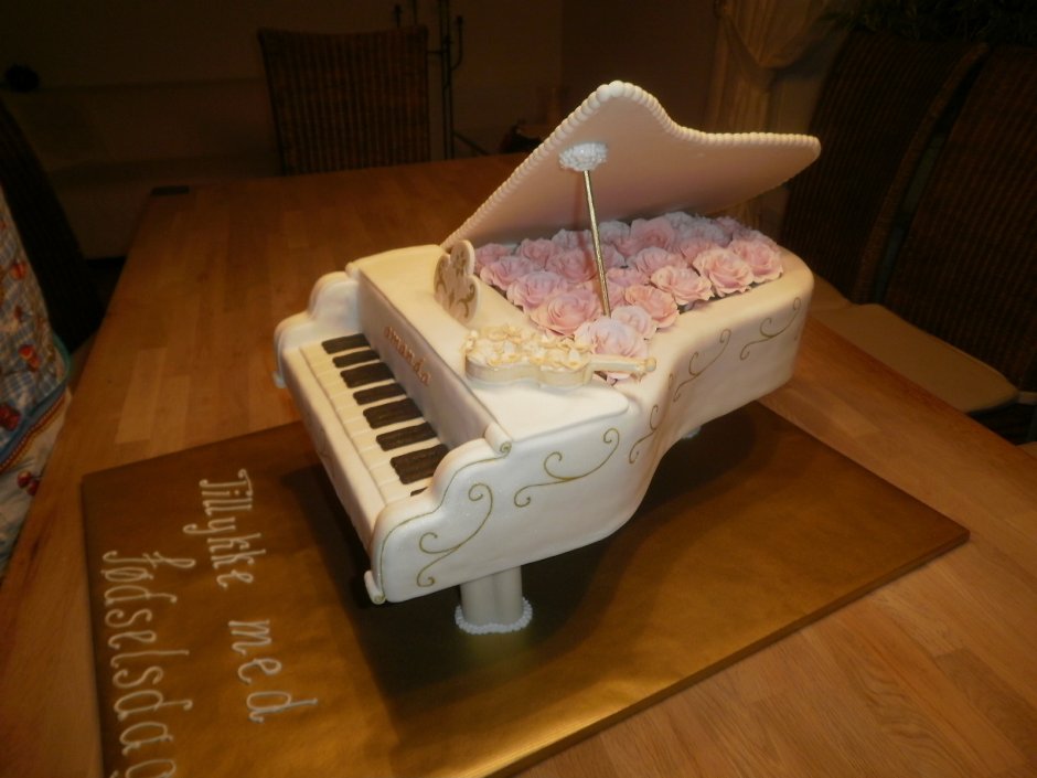 Торт «пианино»