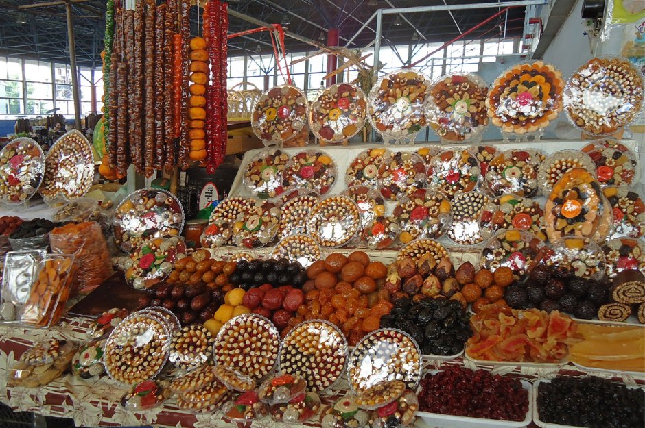 Рынок Вернисаж в Ереване