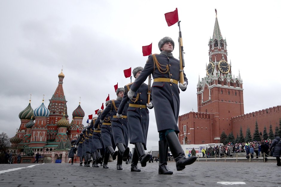 Москва Кремль парад
