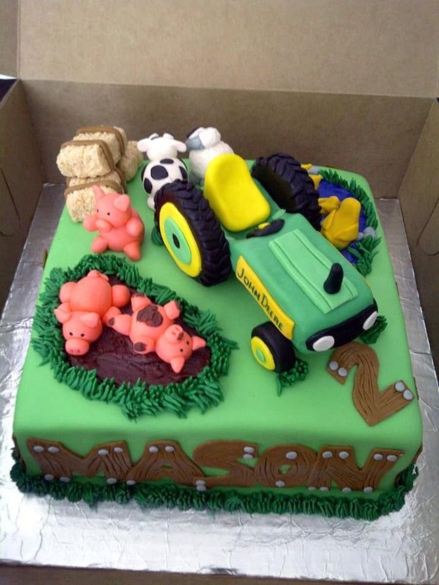 Торт в виде трактора