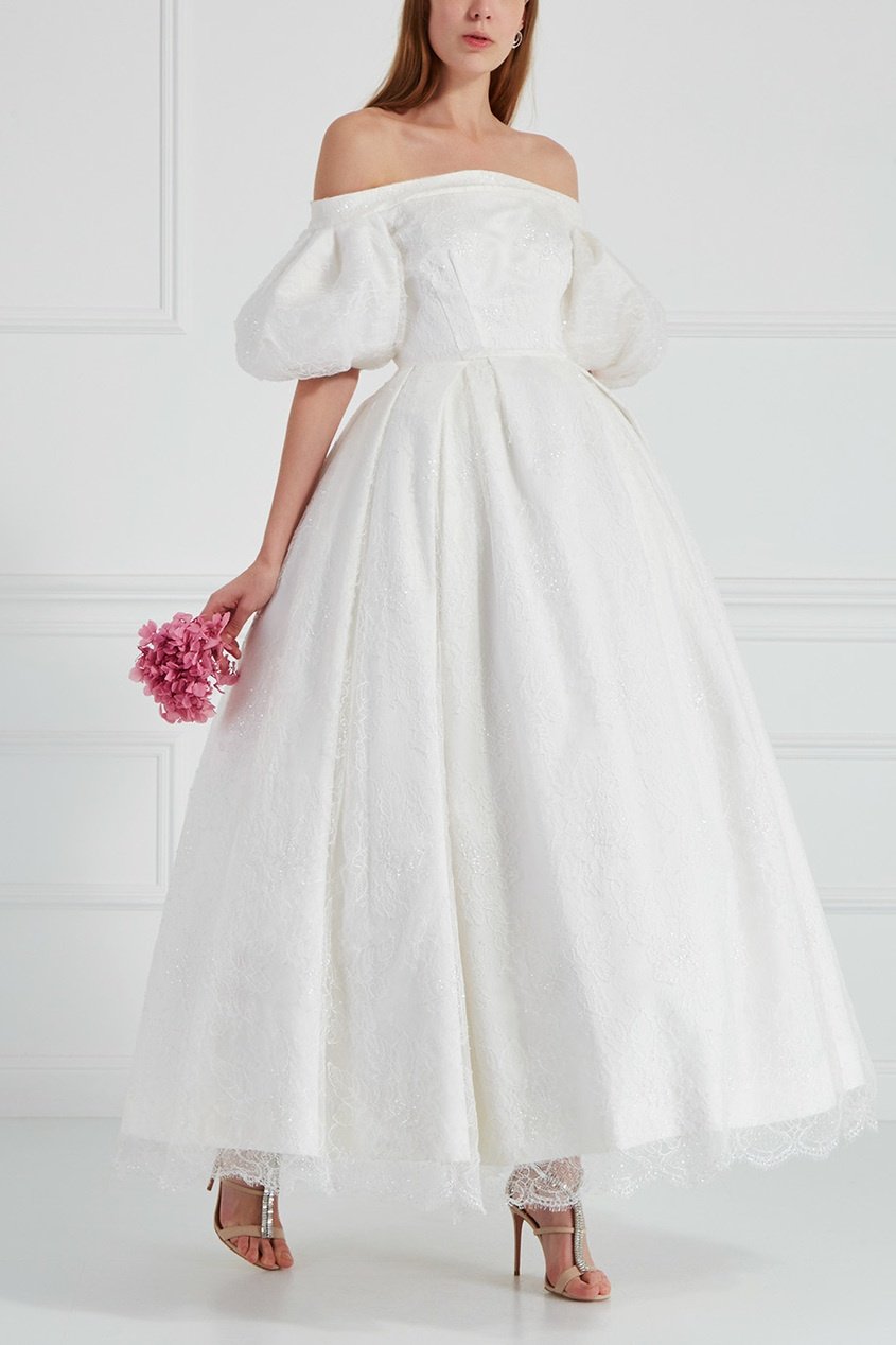 Свадебное платье футляр с пышными рукавами