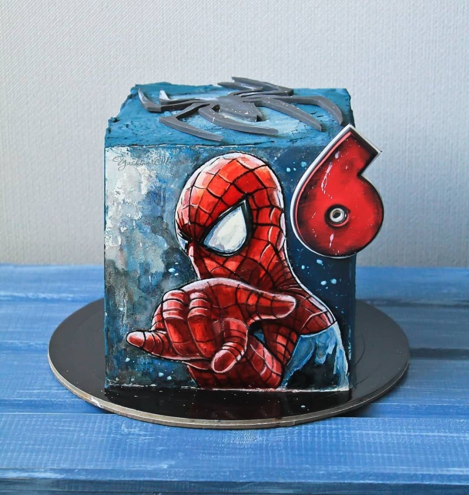 Необычный торт человек паук