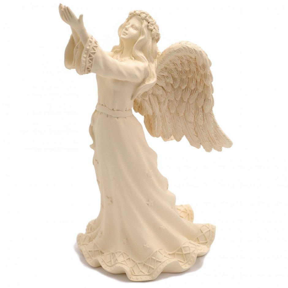 Фигурка ангела из мастики