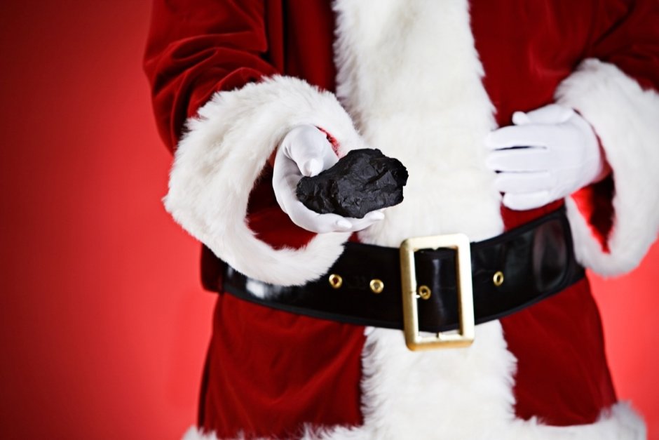 Санта Клаус дарит уголь