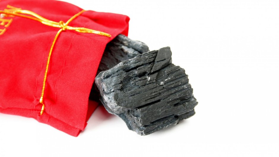 Уголь в подарок на Рождество