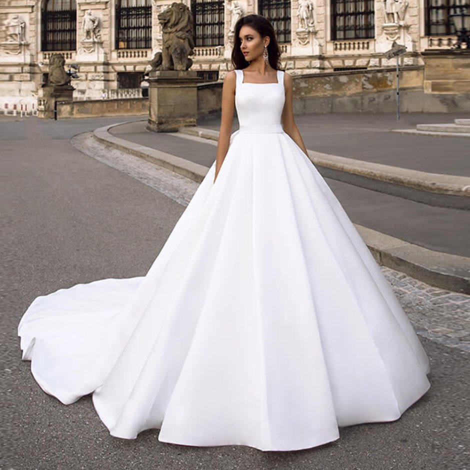 Атласное свадебное платье