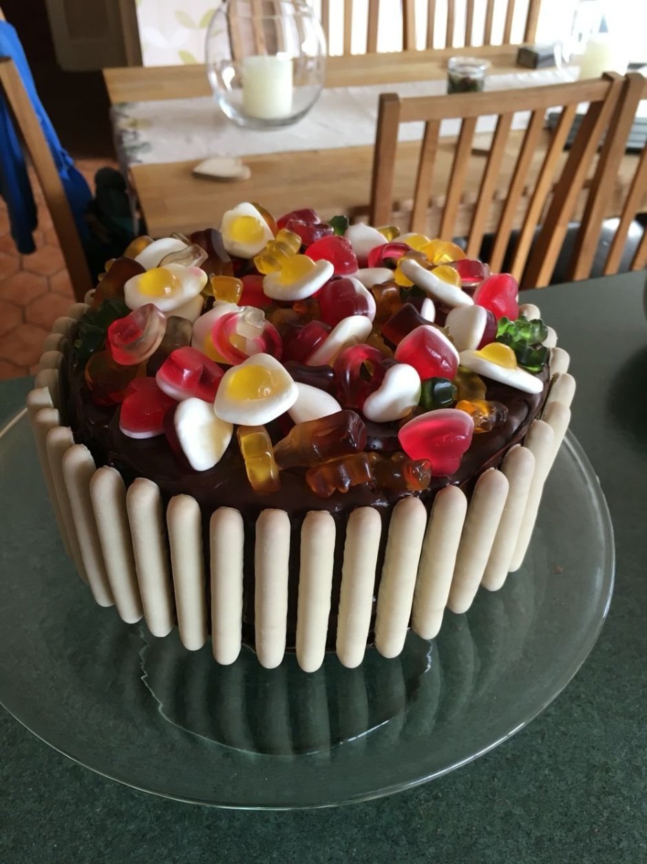 Декор торта мармеладом