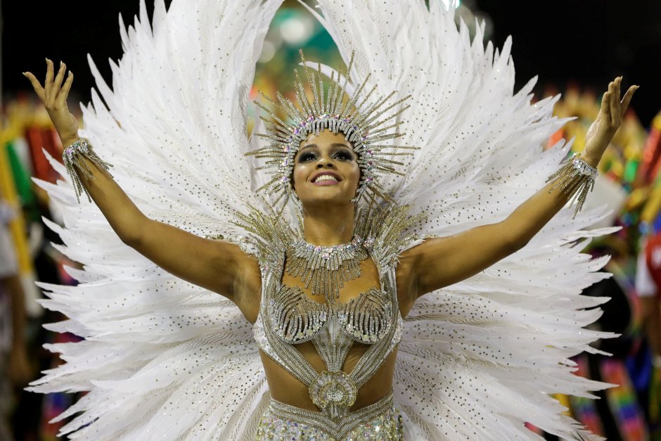 Бразилия танцовщицы ямурекума