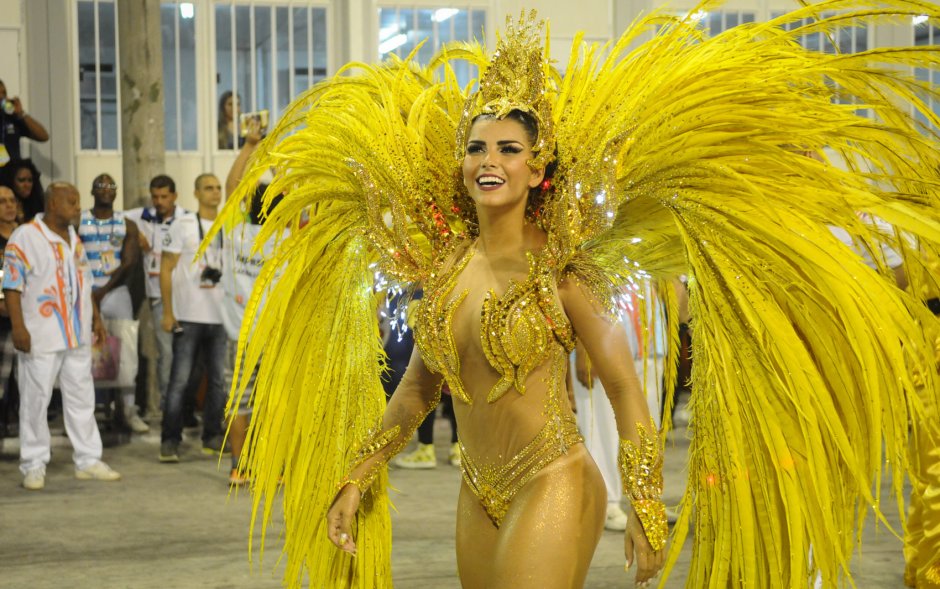 Карнавал Бразилия девушки
