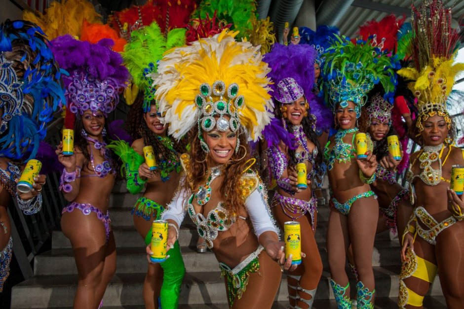 Карнавал Рио де Жанейро танцоры