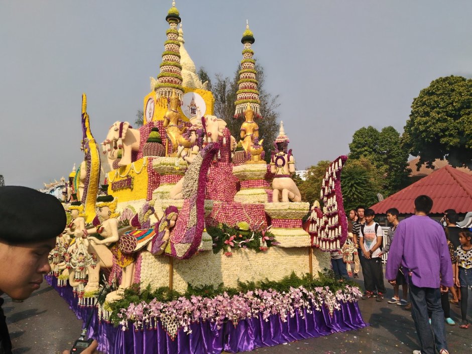 Фестиваль цветов в Таиланде Чиангмай