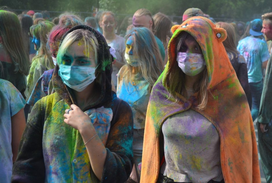 Фестиваль красок Холи в России