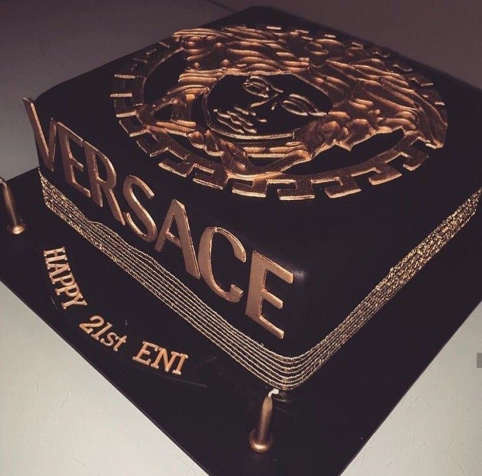 Торт на день рождения Versace