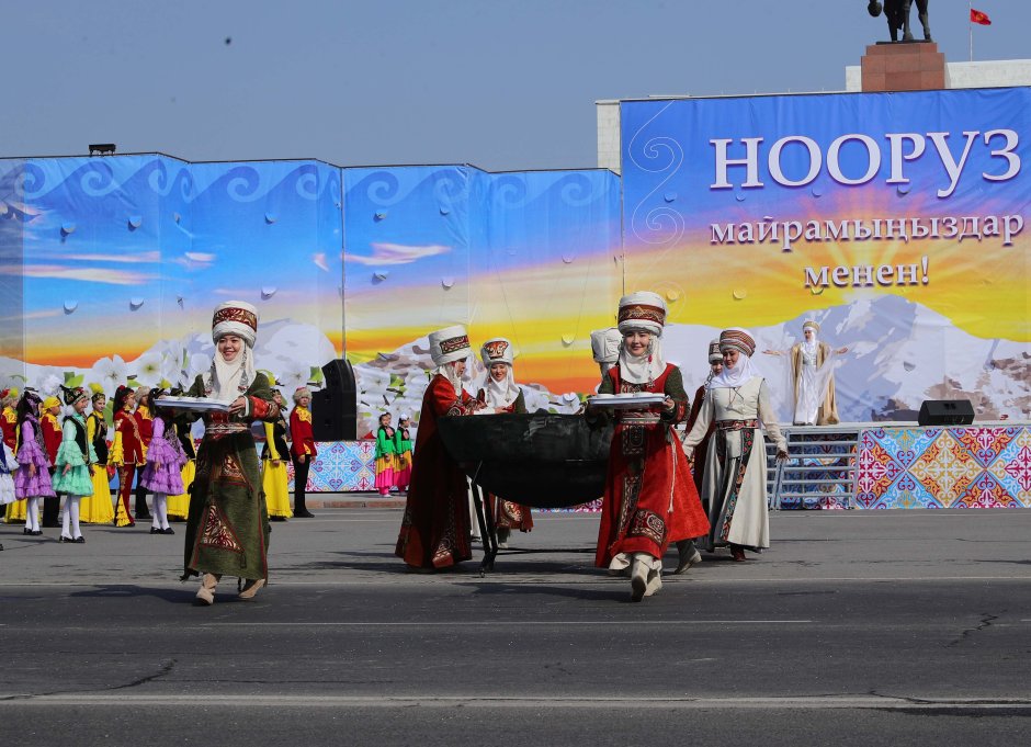 С праздником независимости Кыргызстана