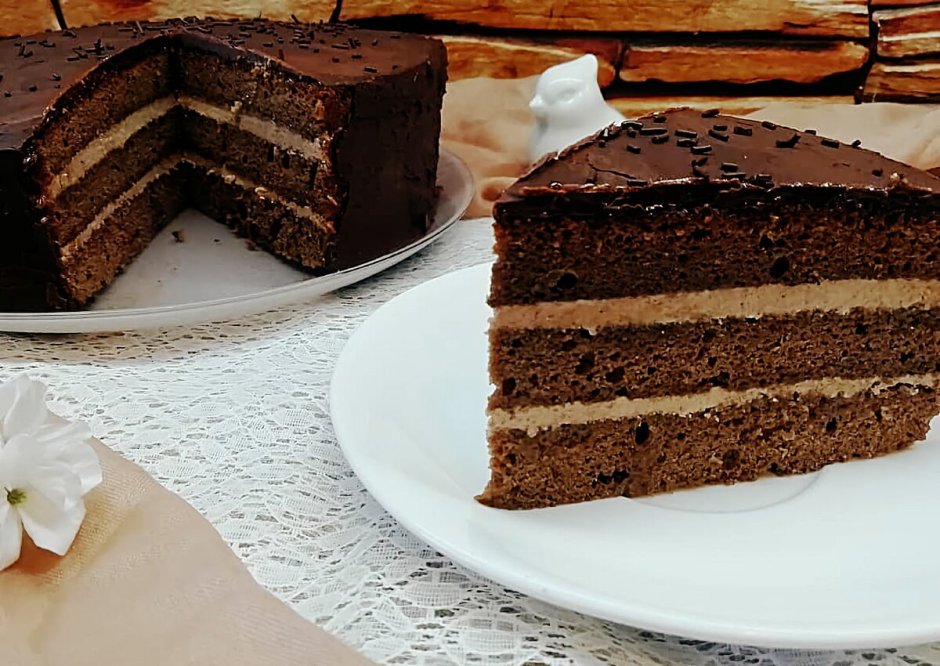 Шоколадный бисквитный торт со сметанным кремом